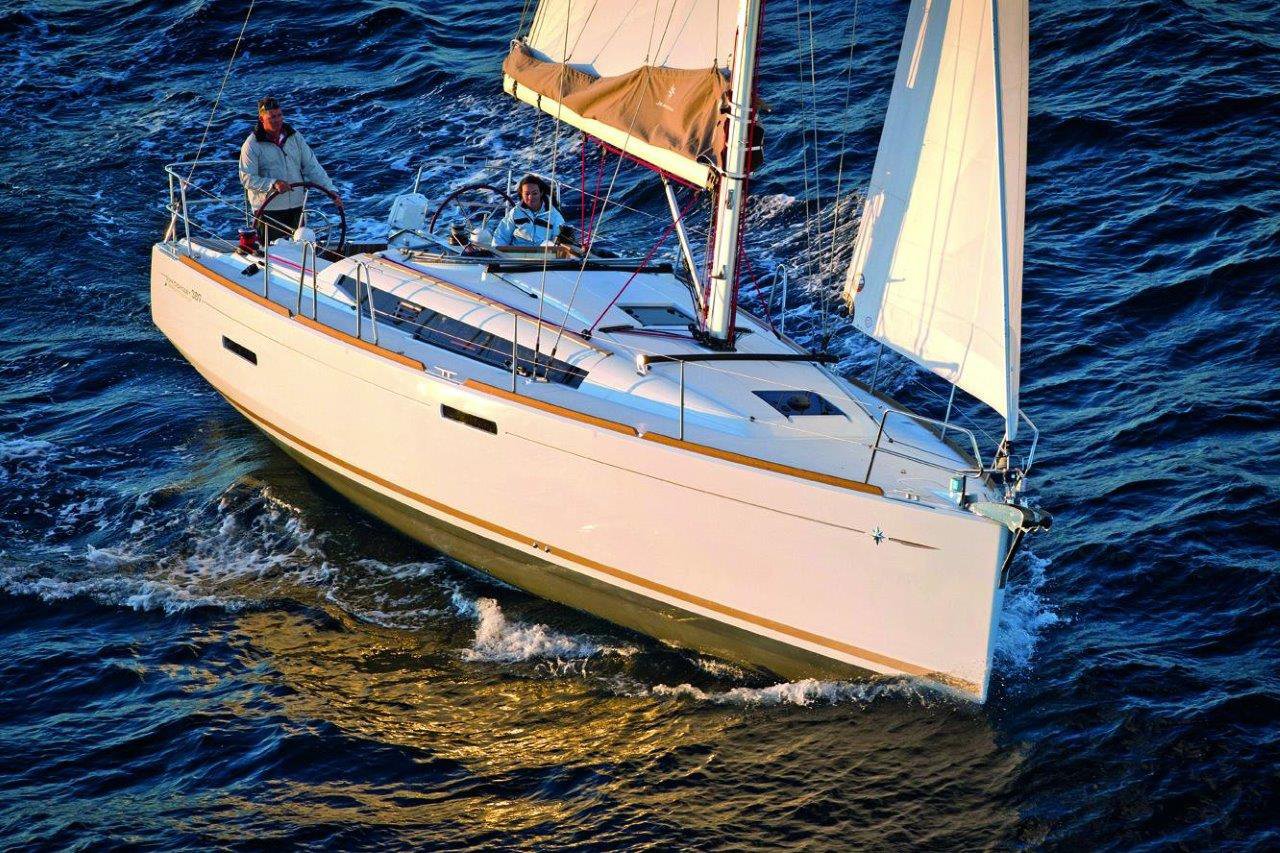 Sun Odyssey 389 — photo 1