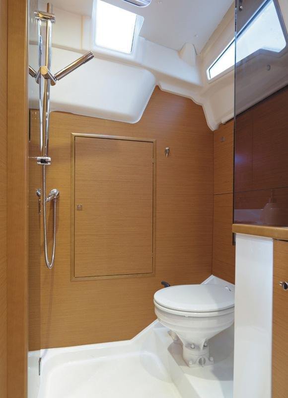 Sun Odyssey 389 — photo 27