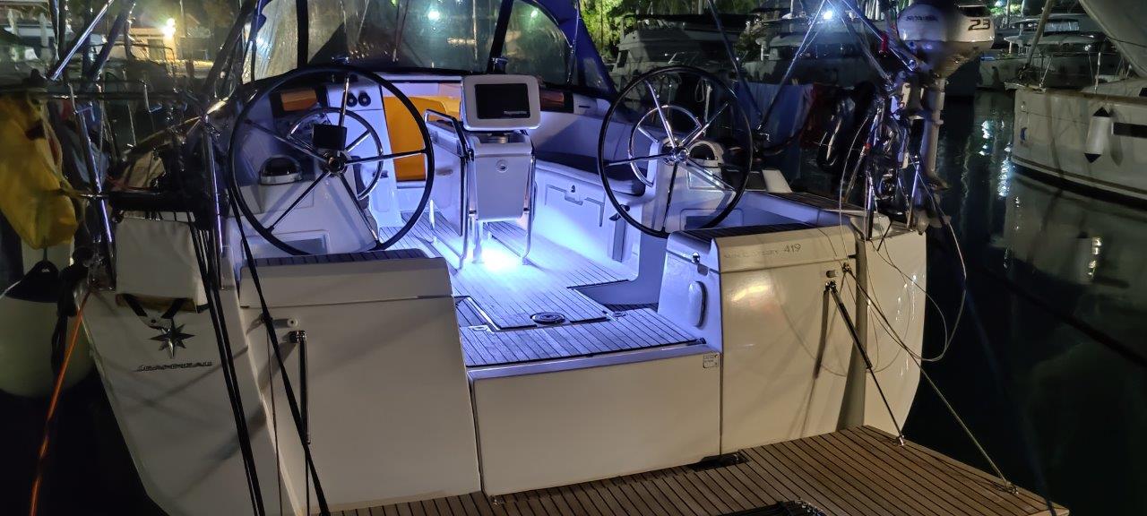 Sun Odyssey 419 - 3 cab. — photo 12