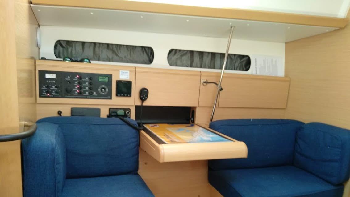 Sun Odyssey 419 - 3 cab. — photo 18
