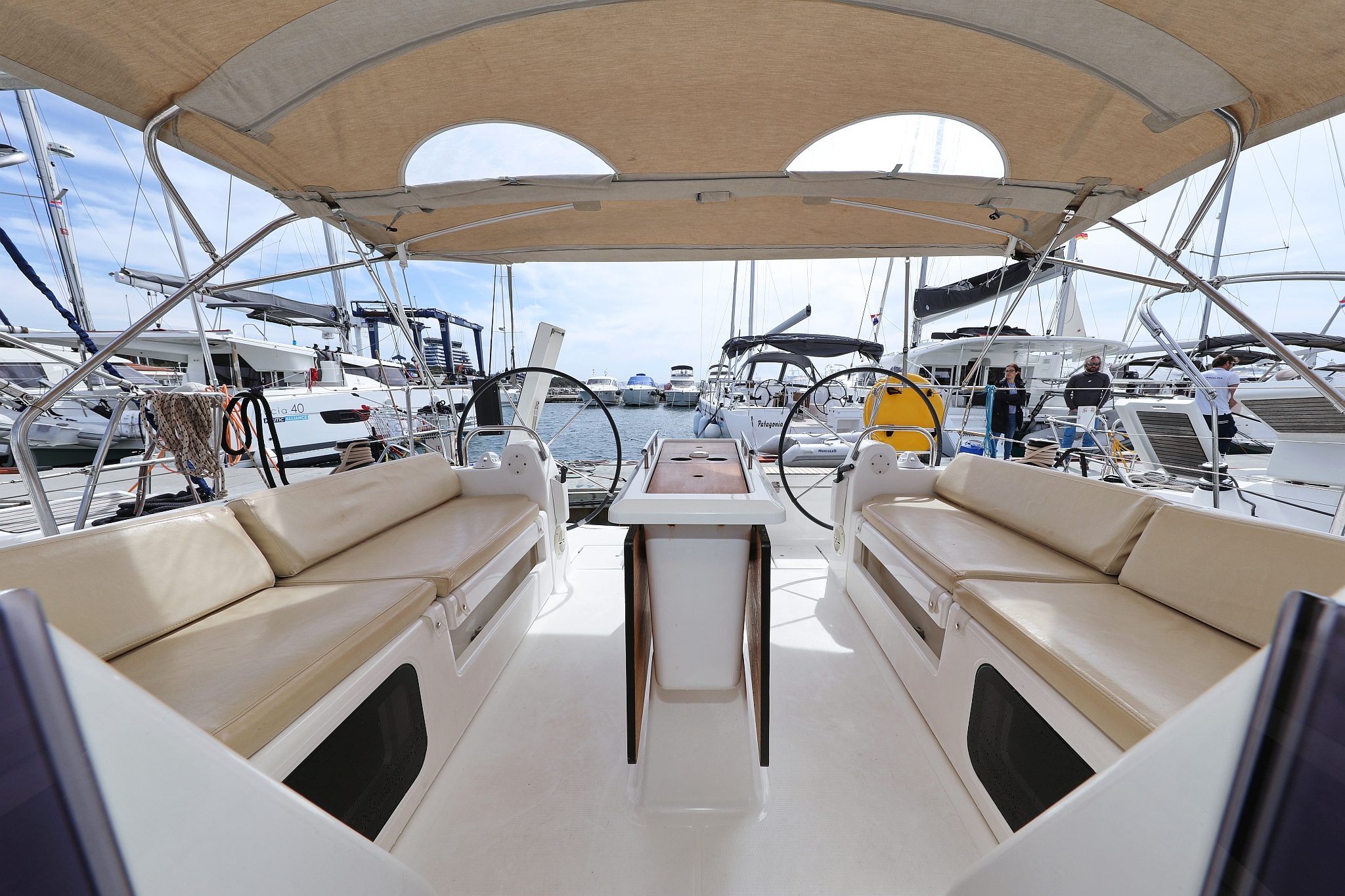 Dufour 412 GL — photo 44