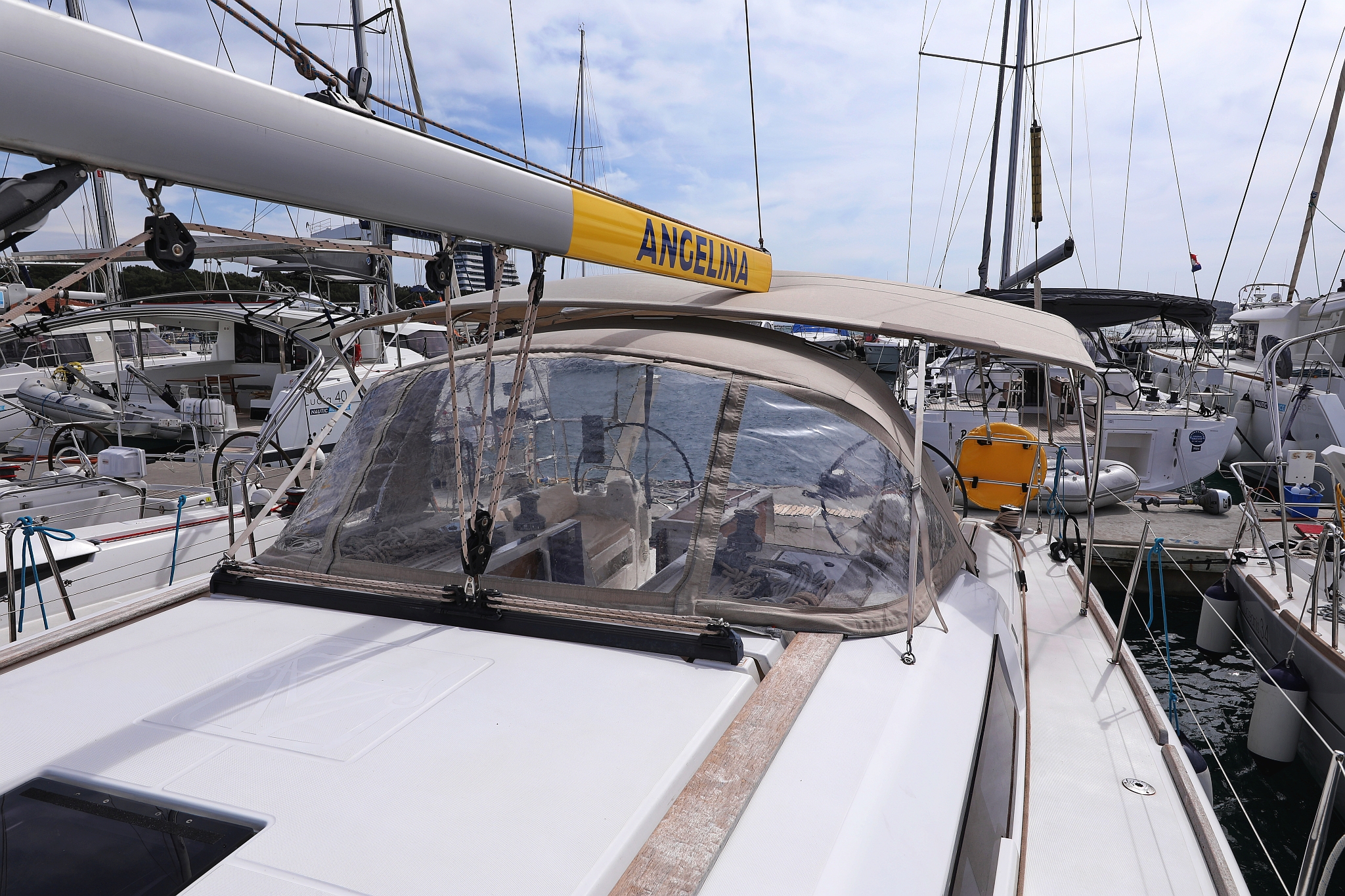 Dufour 412 GL — photo 47