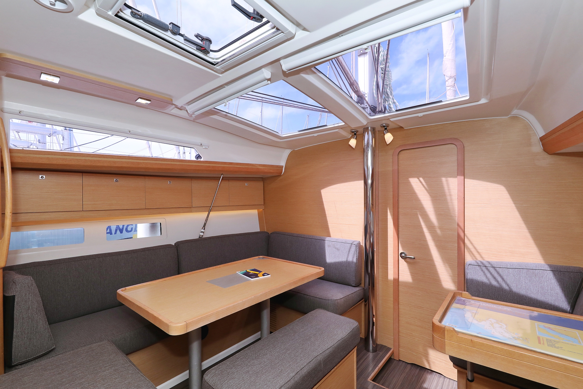 Dufour 412 GL — photo 4