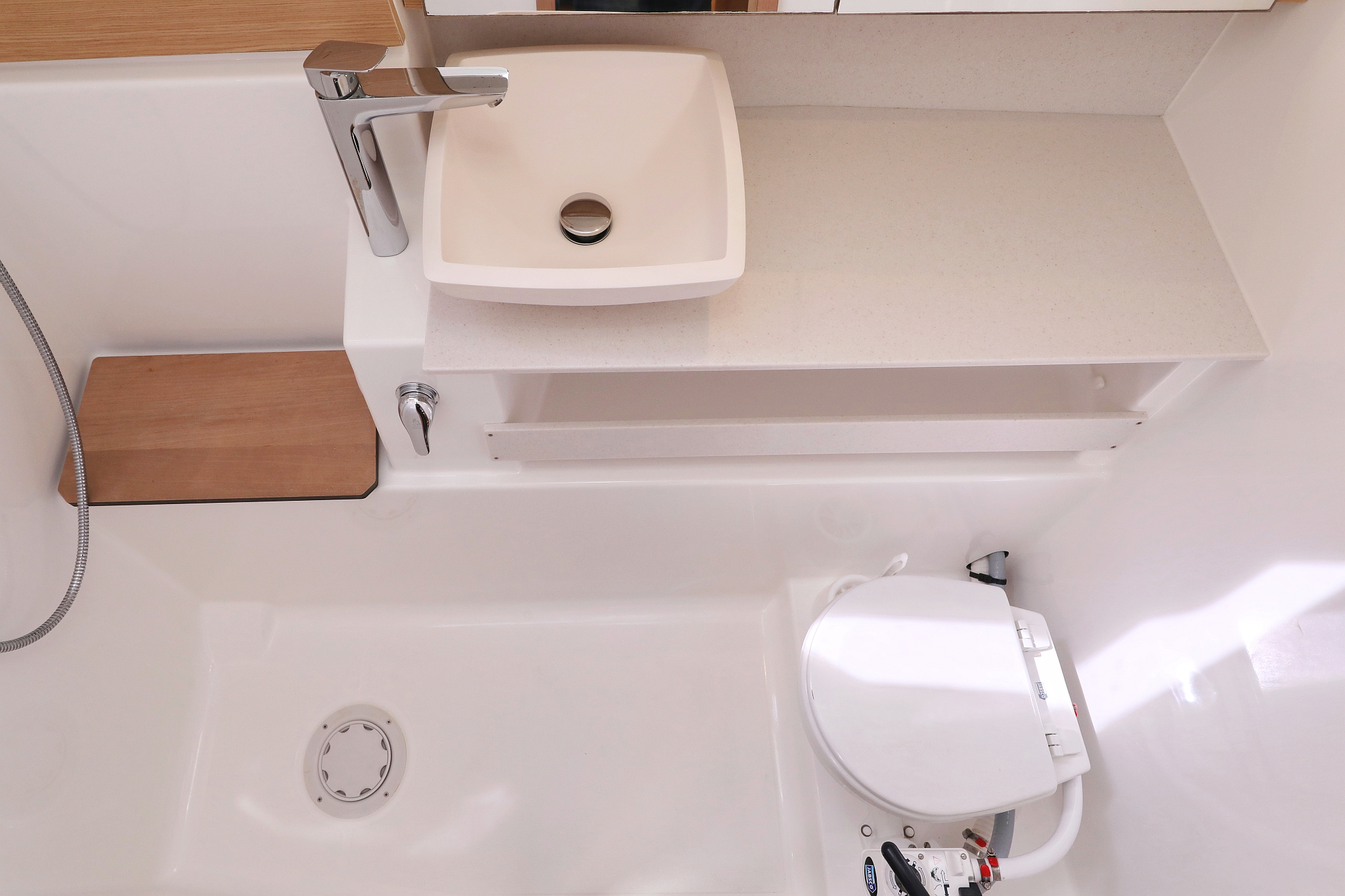 Dufour 412 GL — photo 22