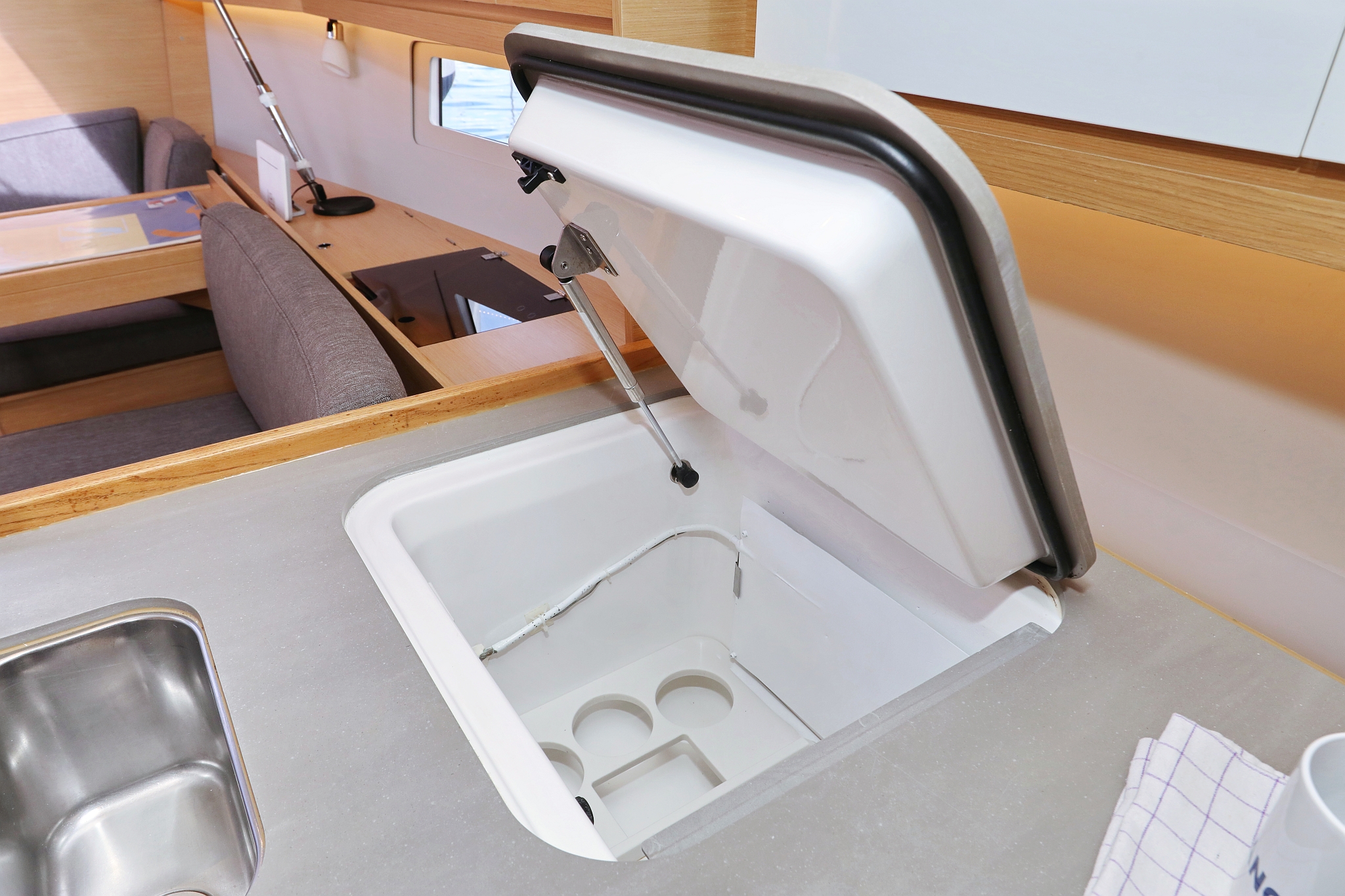 Dufour 412 GL — photo 27