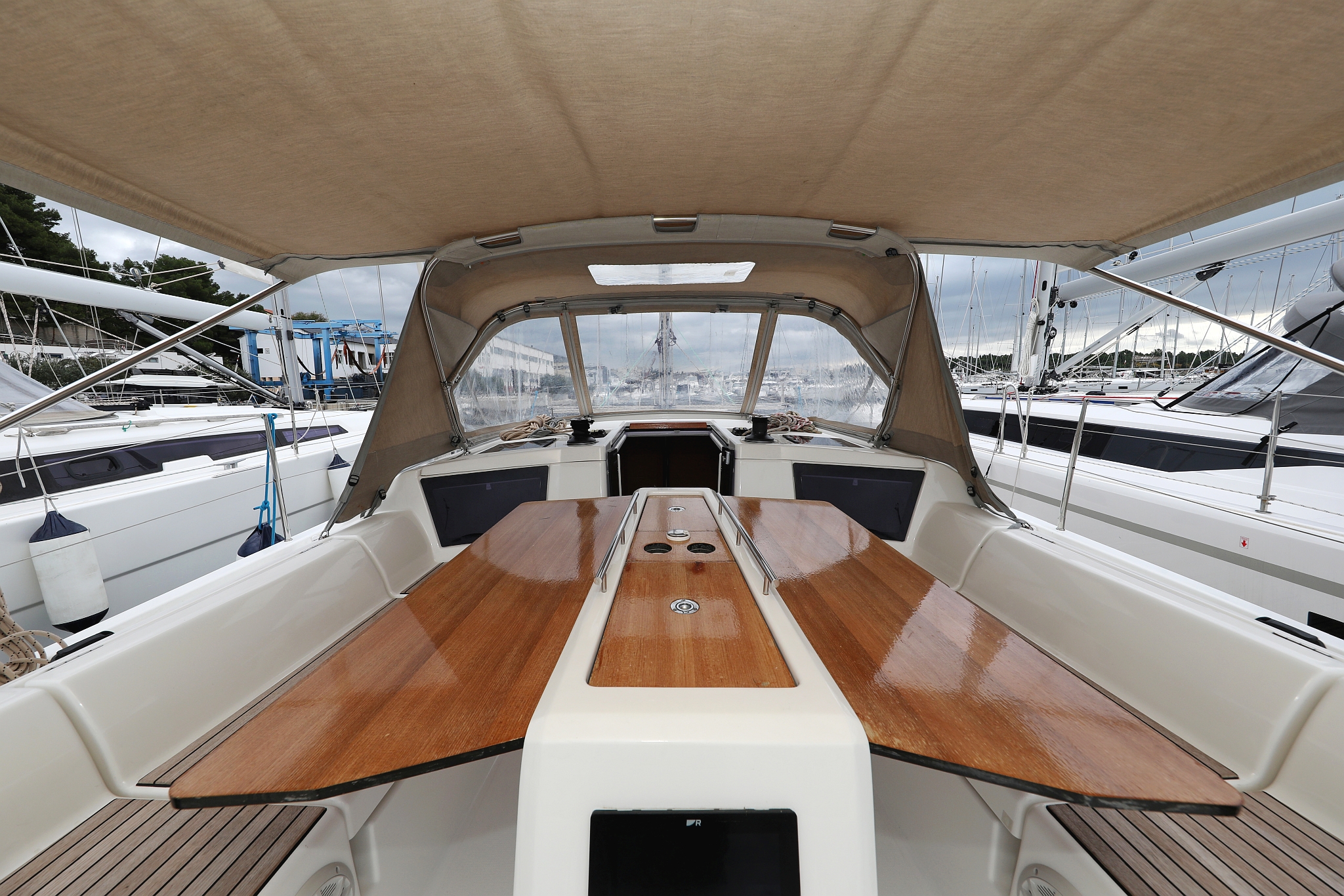 Dufour 390 GL — photo 7