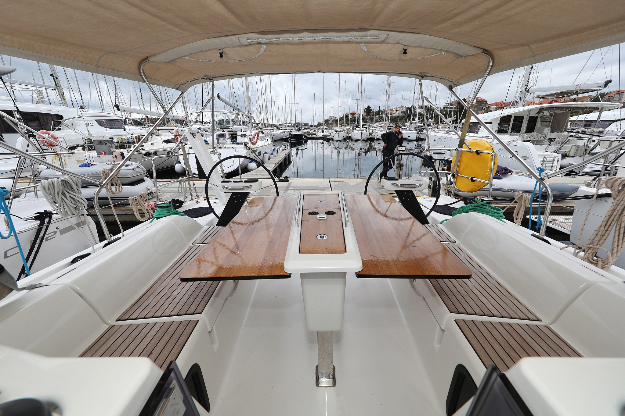 Dufour 390 GL — photo 9