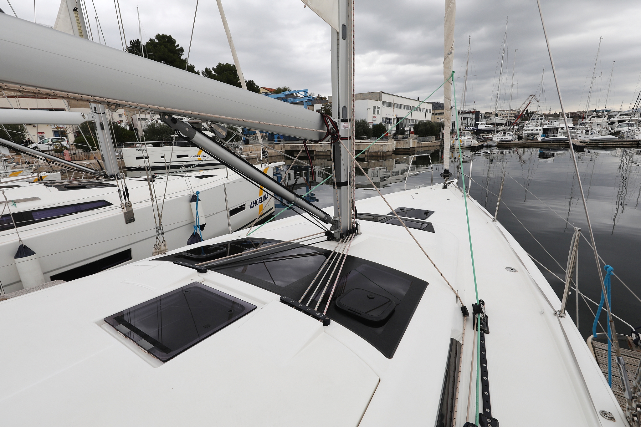 Dufour 390 GL — photo 10