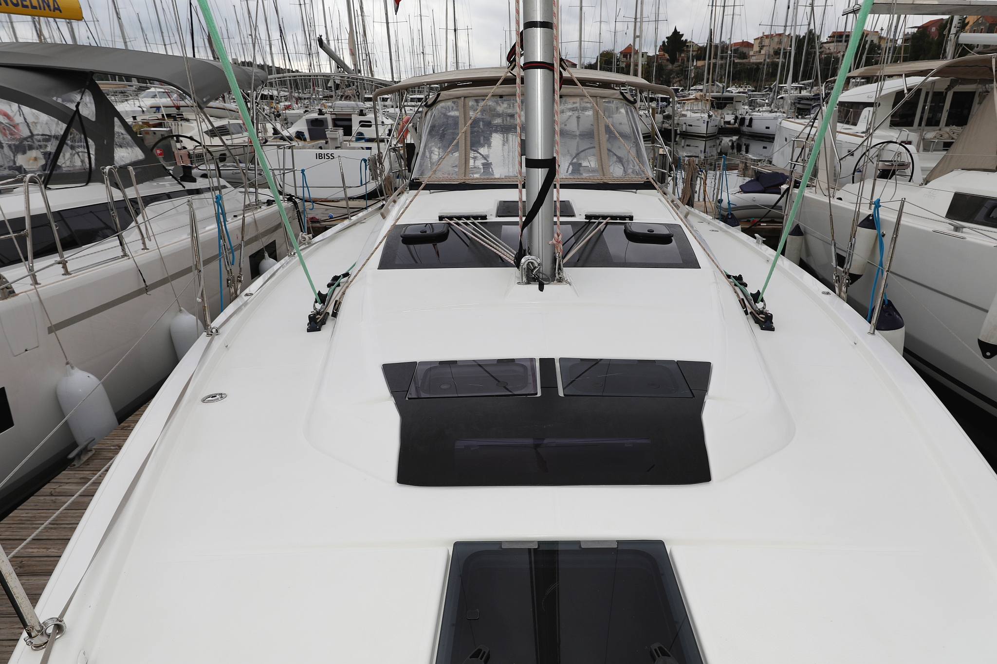 Dufour 390 GL — photo 11