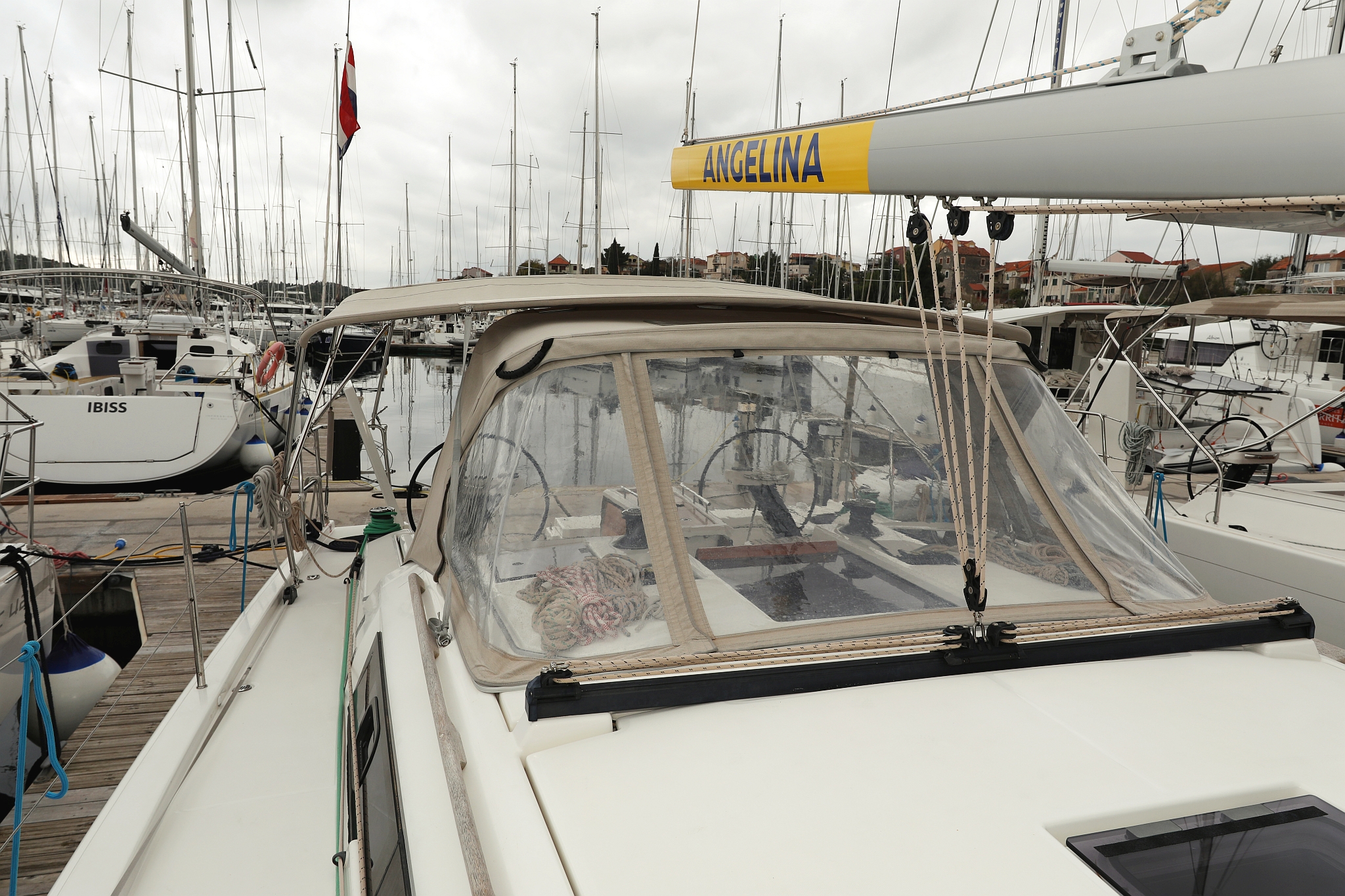 Dufour 390 GL — photo 12
