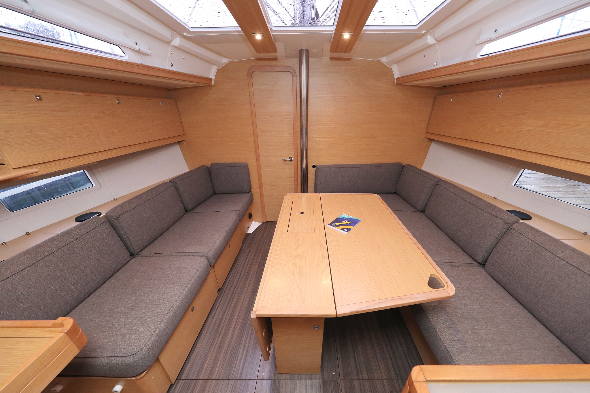 Dufour 390 GL — photo 14