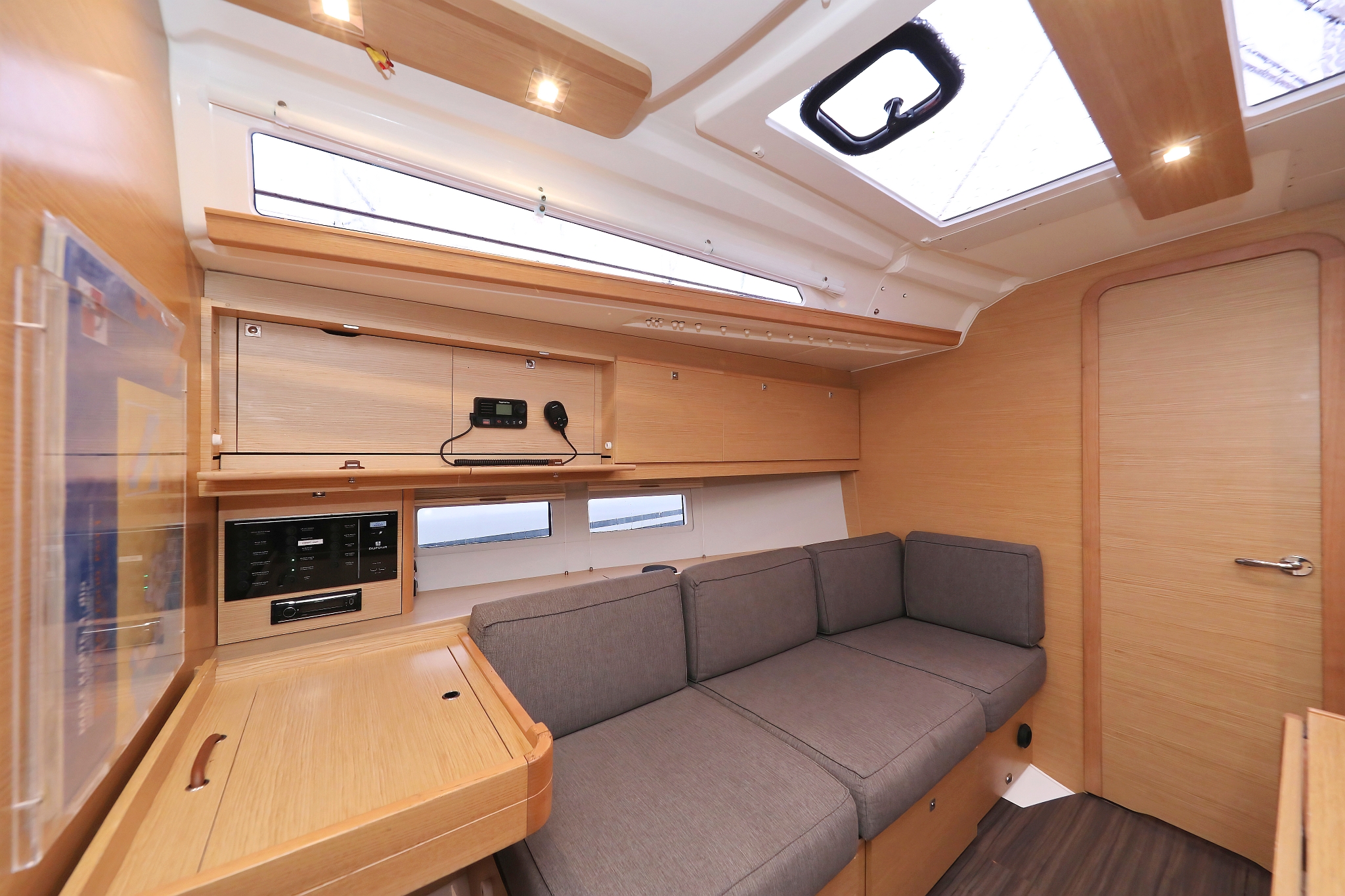 Dufour 390 GL — photo 15