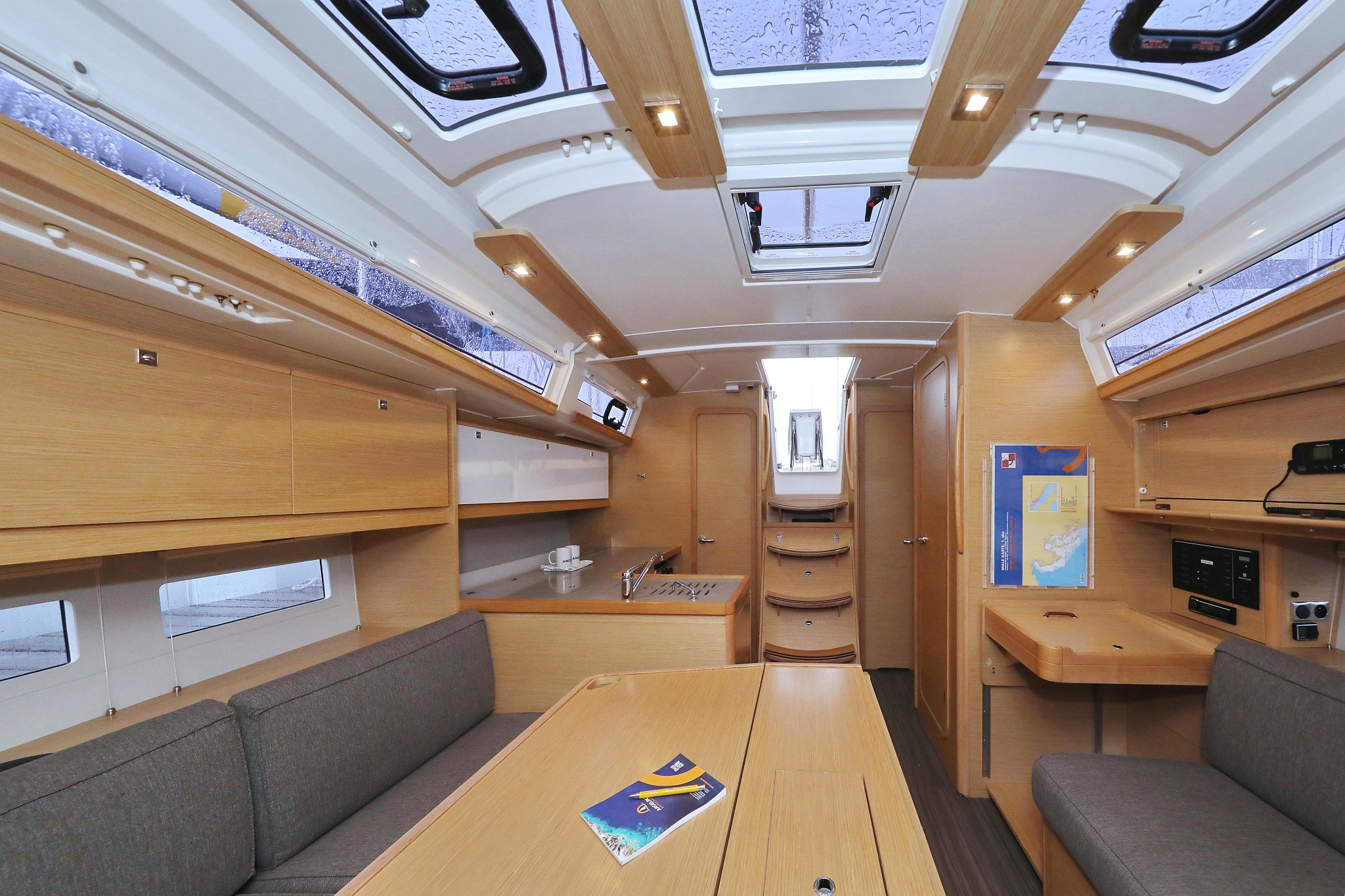 Dufour 390 GL — photo 19