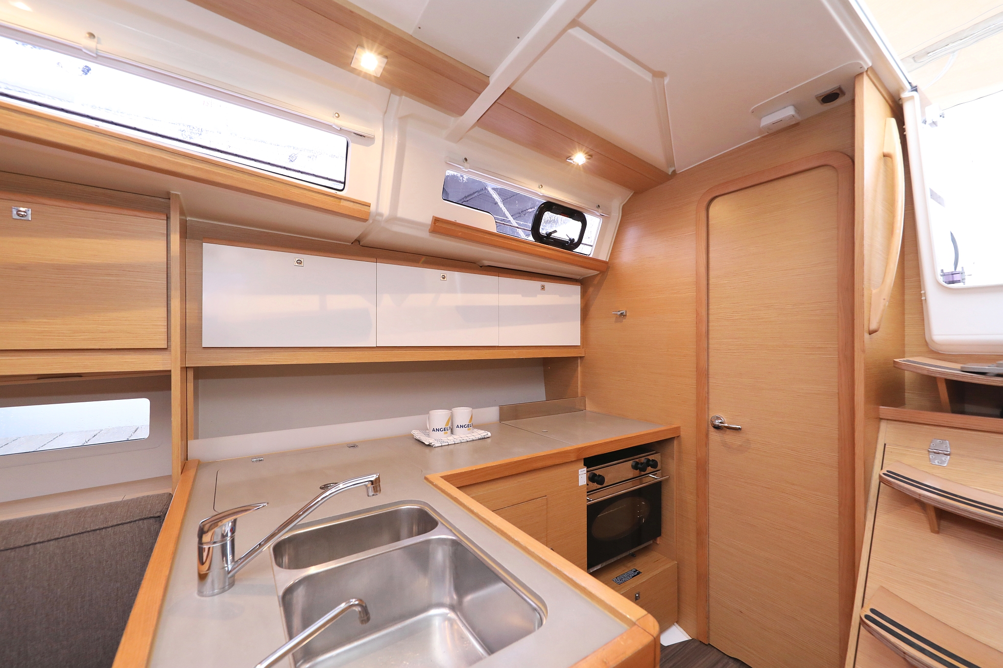 Dufour 390 GL — photo 20