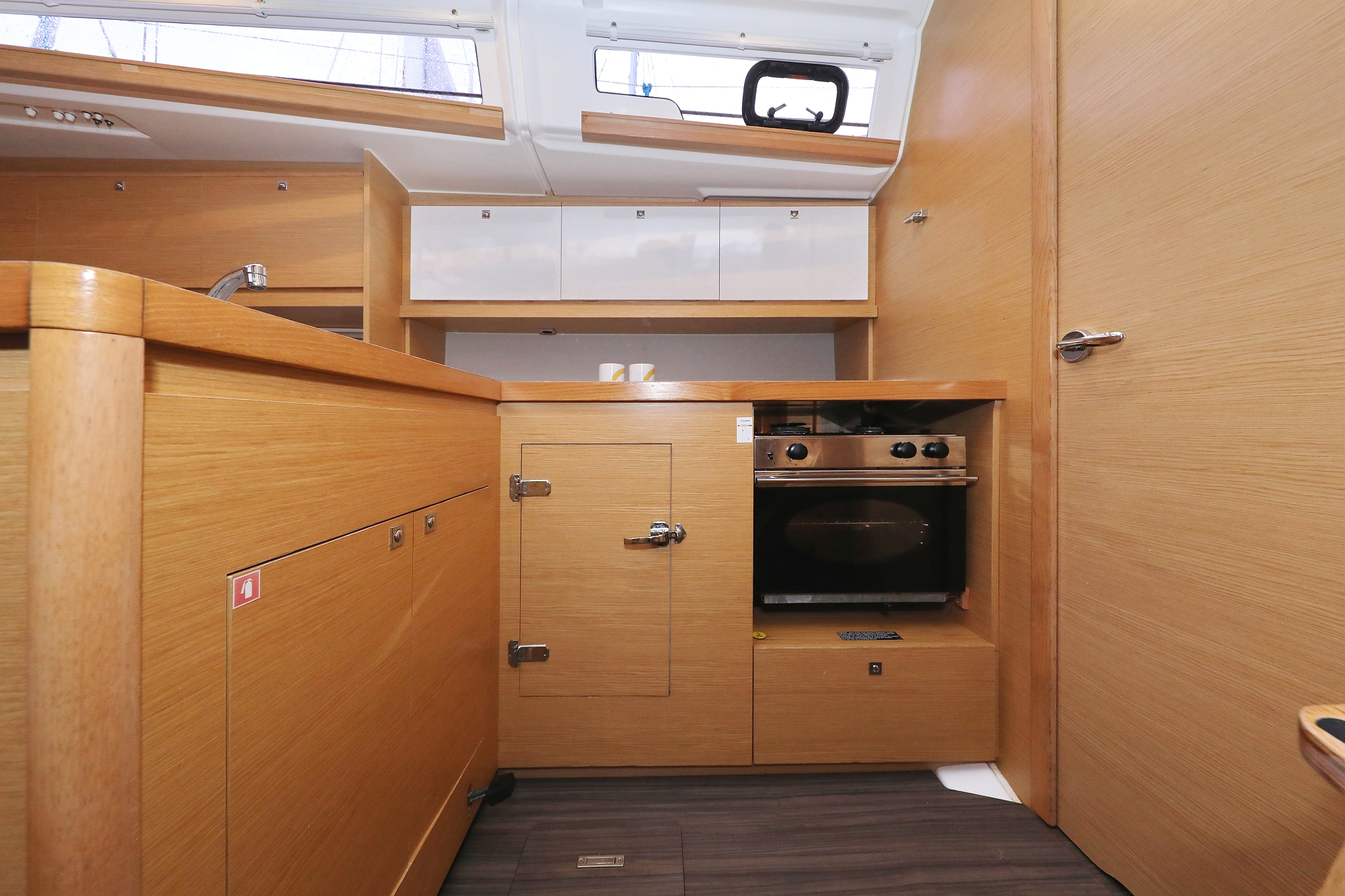 Dufour 390 GL — photo 21