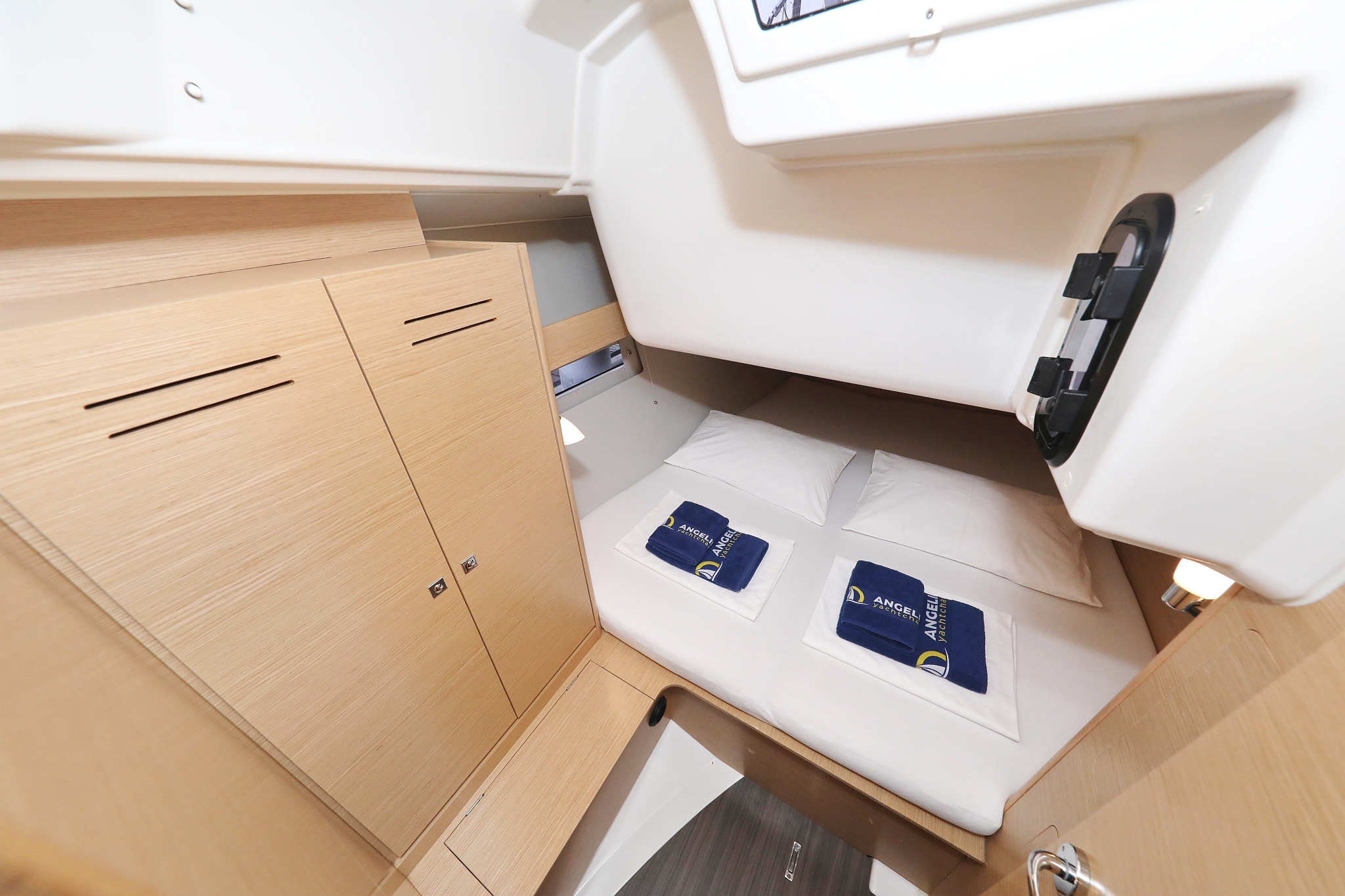Dufour 390 GL — photo 23