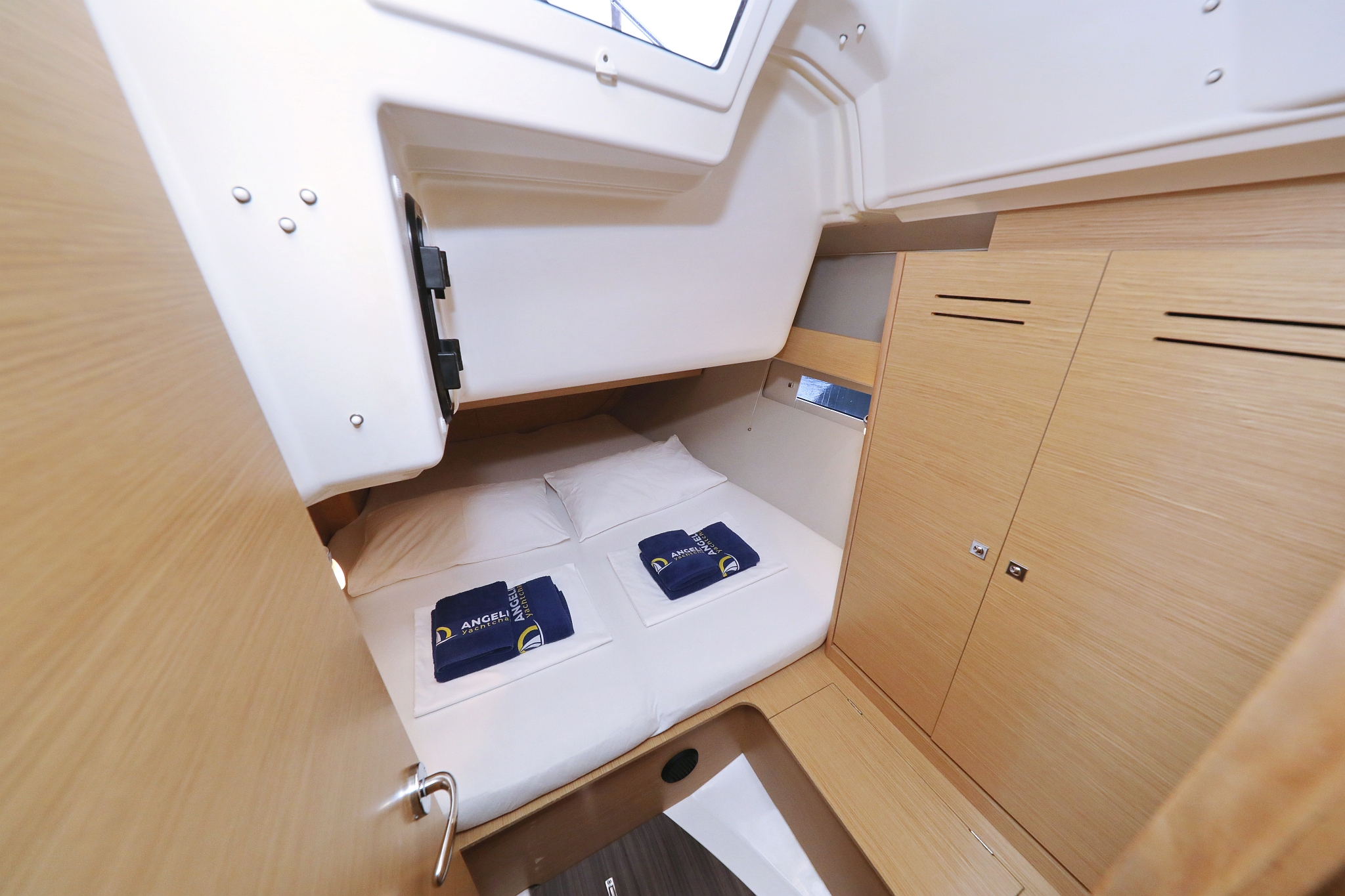 Dufour 390 GL — photo 26