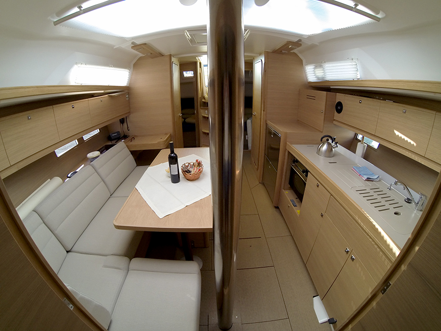 Dufour 382 GL — photo 18
