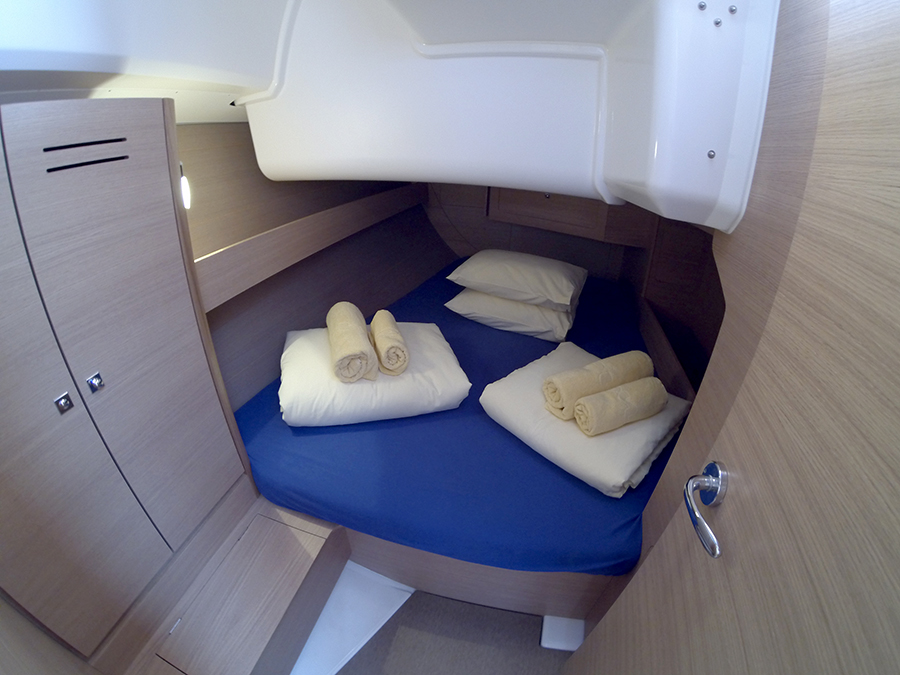 Dufour 382 GL — photo 21