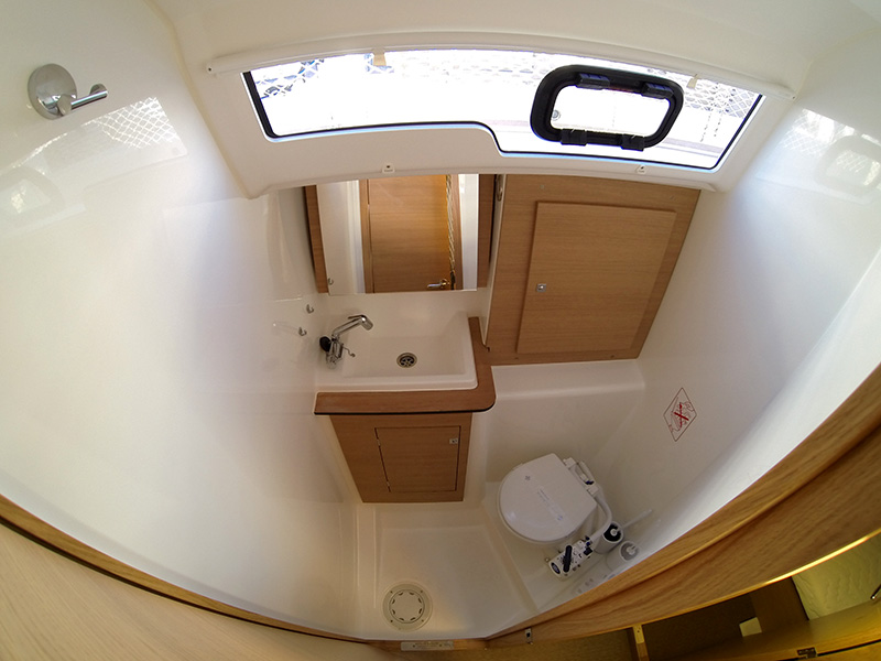Dufour 382 GL — photo 22