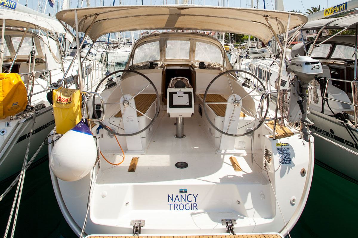 Bavaria Cruiser 37 - 3 cab. — photo 1