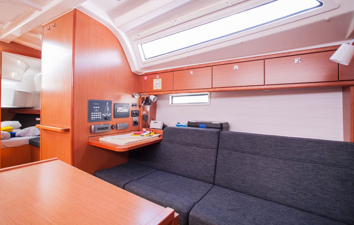 Bavaria Cruiser 37 - 3 cab. — photo 7