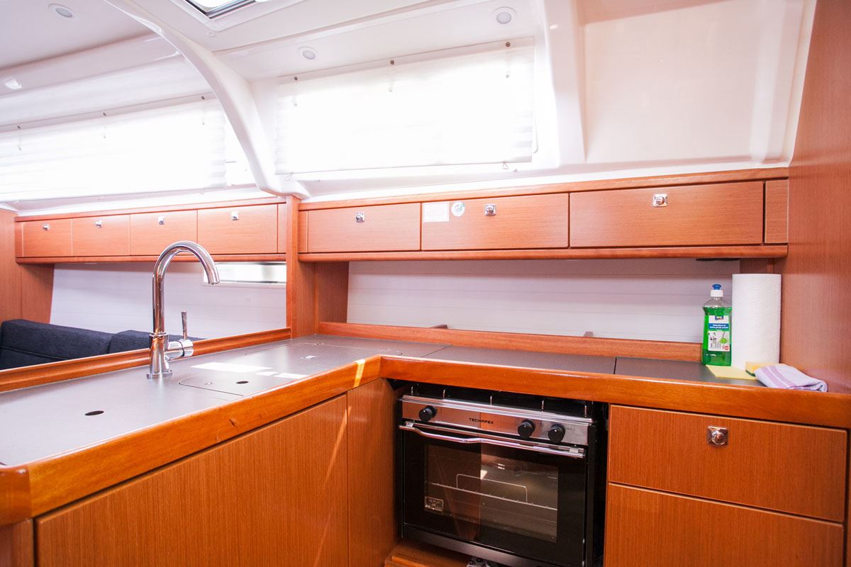 Bavaria Cruiser 37 - 3 cab. — photo 10