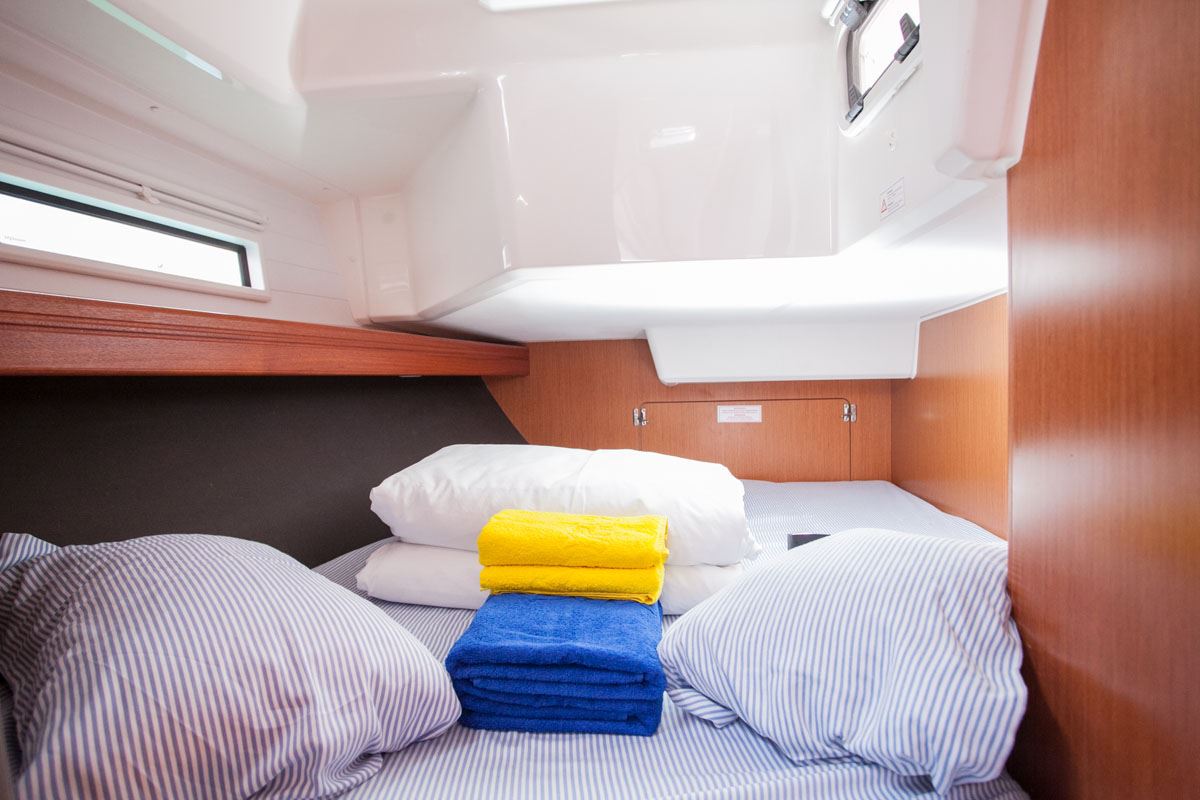Bavaria Cruiser 37 - 3 cab. — photo 17