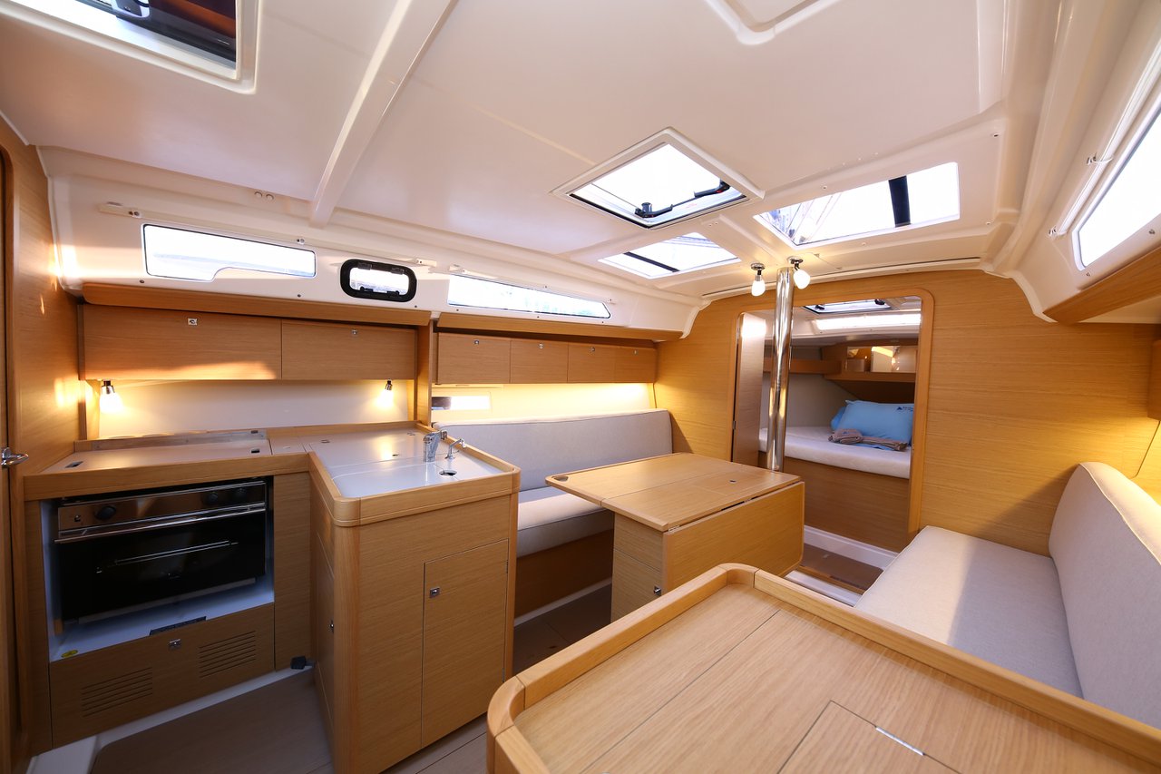 Dufour 360 GL — photo 7