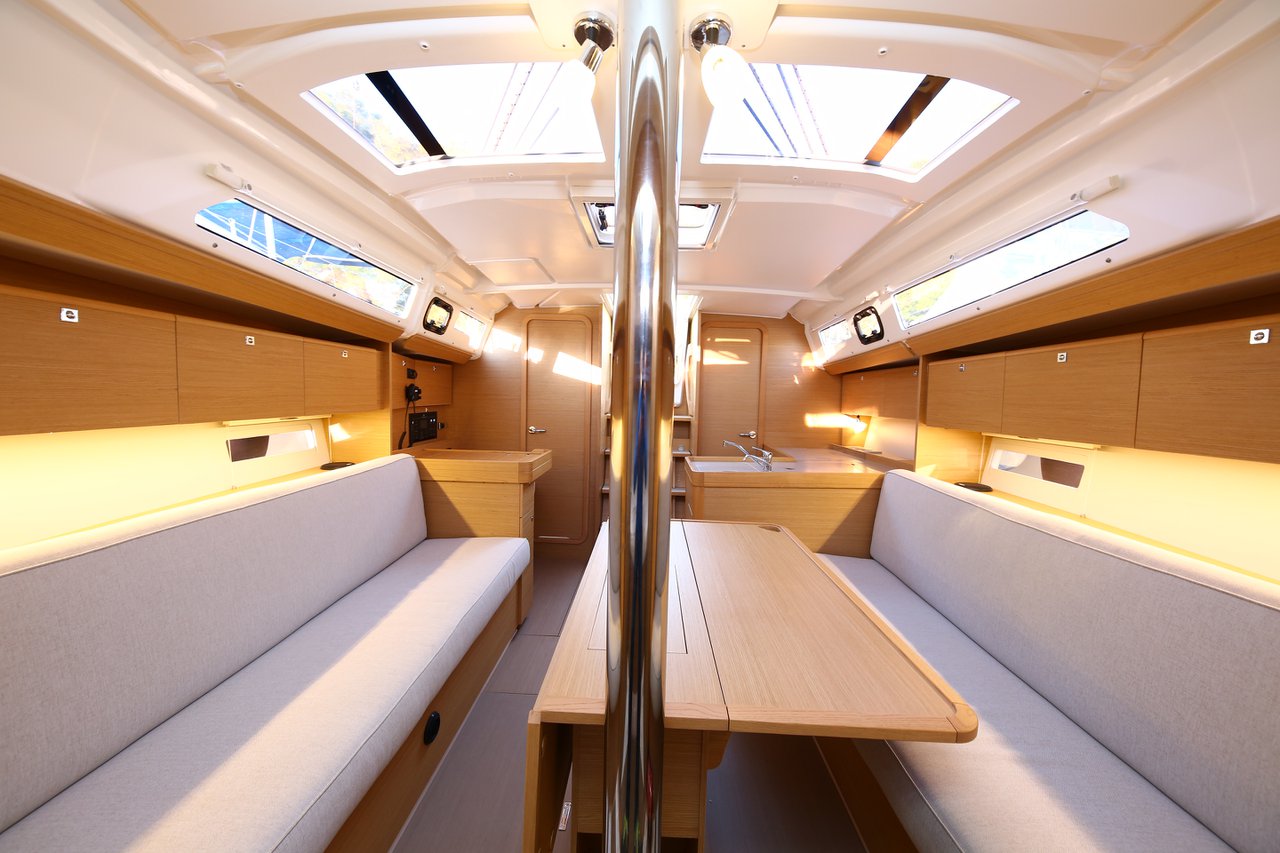 Dufour 360 GL — photo 9
