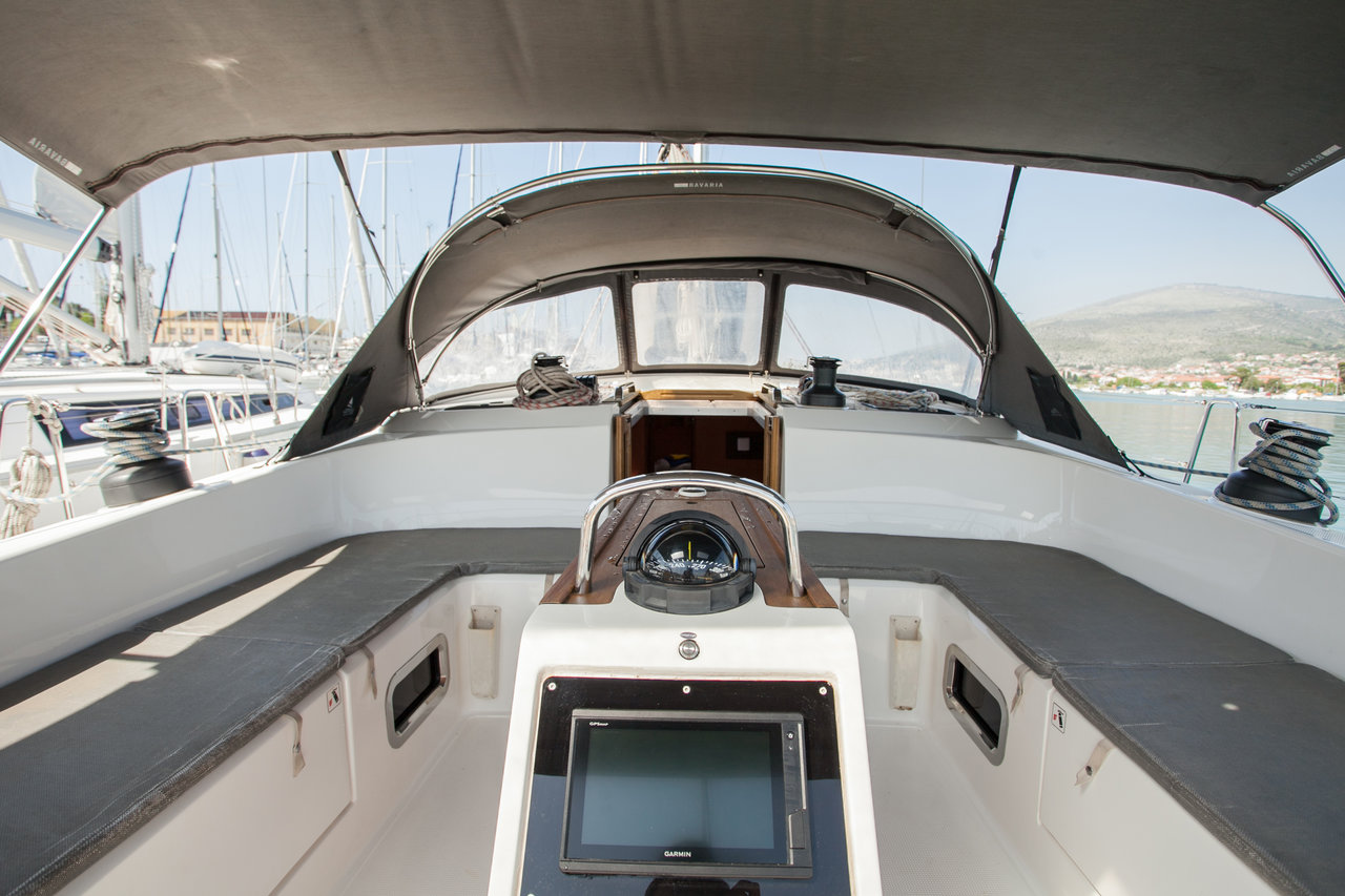 Bavaria Cruiser 51 — photo 3