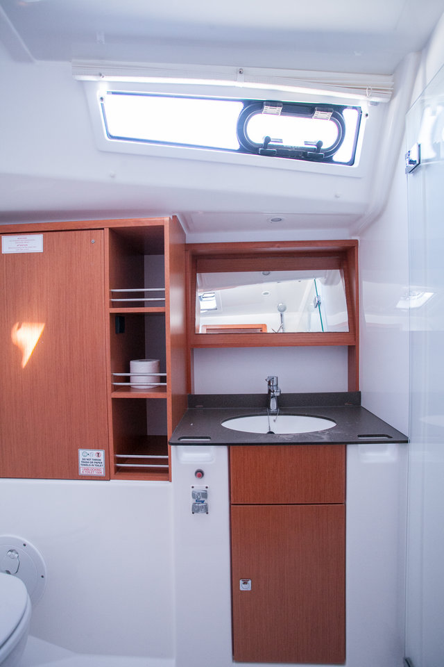 Bavaria Cruiser 51 — photo 15