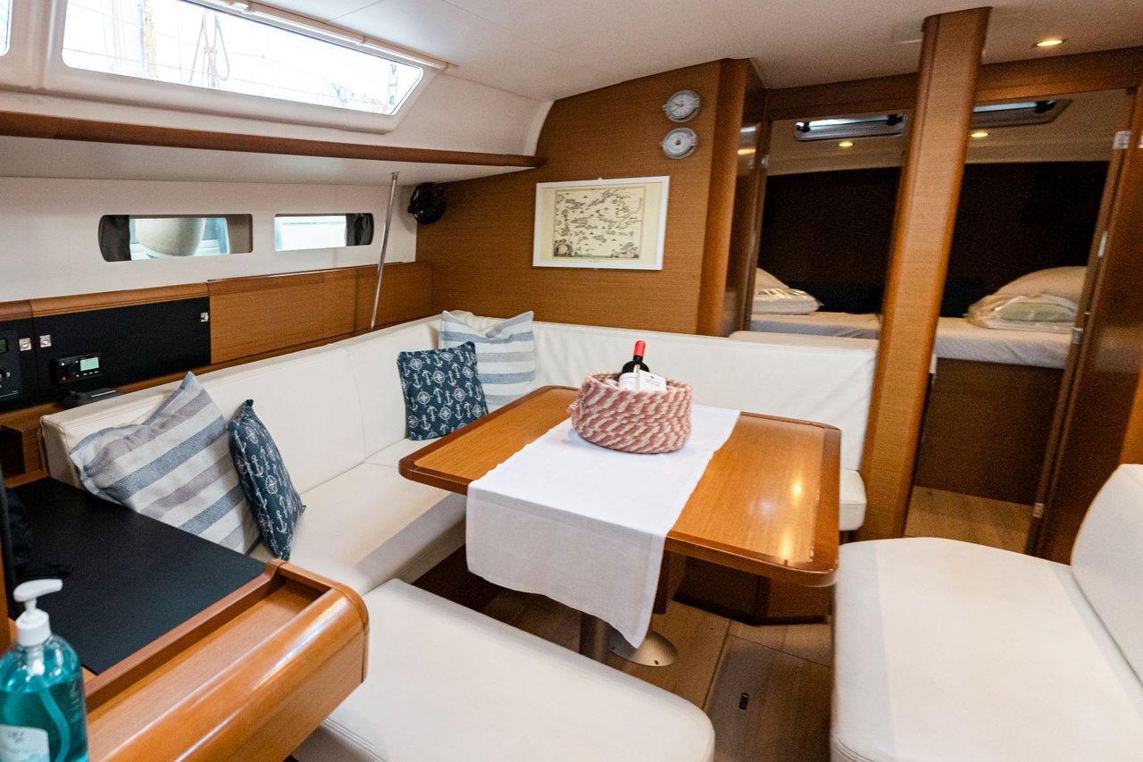 Sun Odyssey 479 - 4 cab. — photo 9
