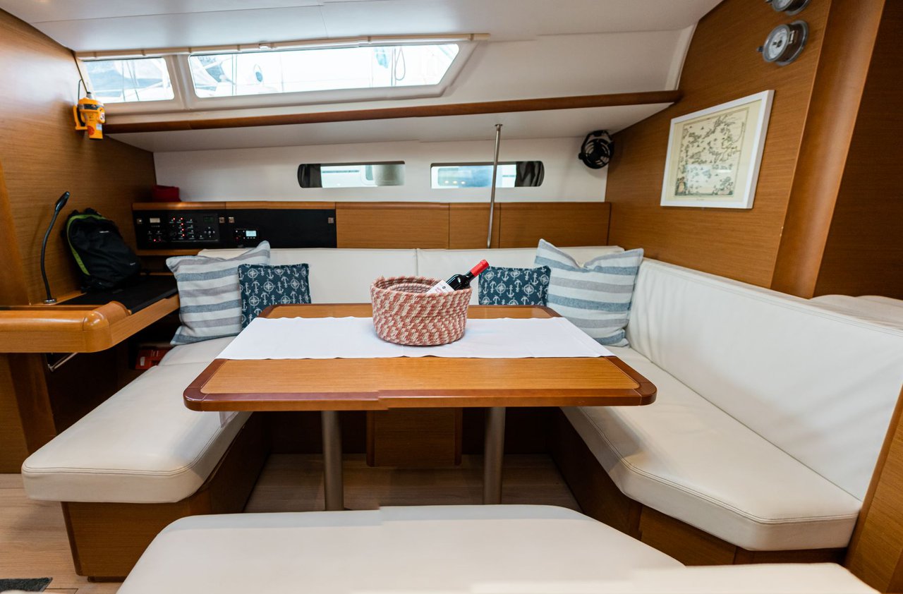 Sun Odyssey 479 - 4 cab. — photo 12