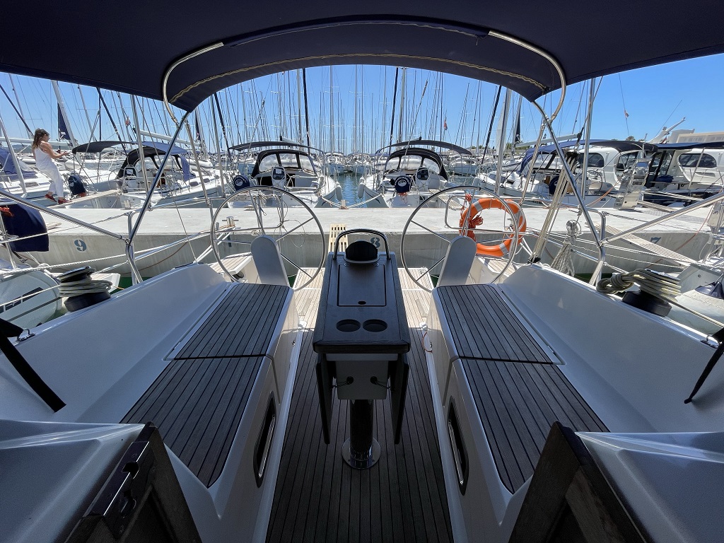 Bavaria Cruiser 37 - 3 cab. — photo 5
