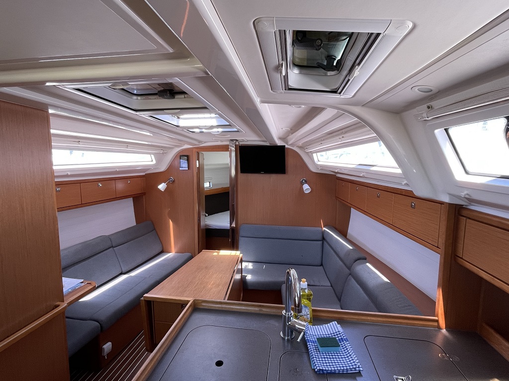 Bavaria Cruiser 37 - 3 cab. — photo 10