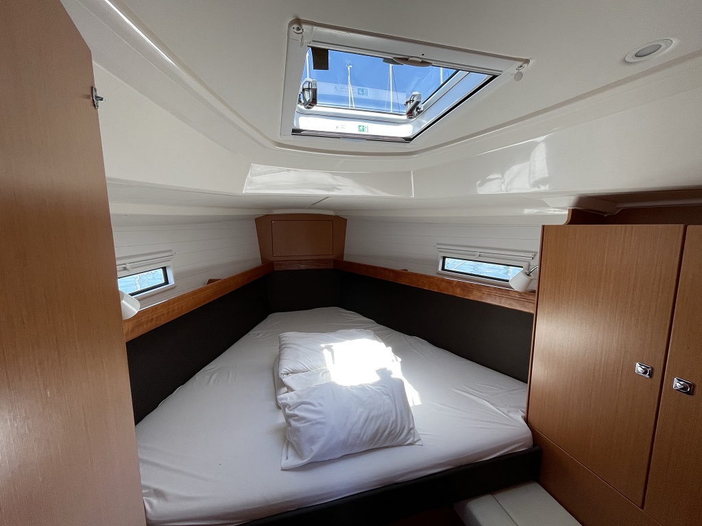 Bavaria Cruiser 37 - 3 cab. — photo 15