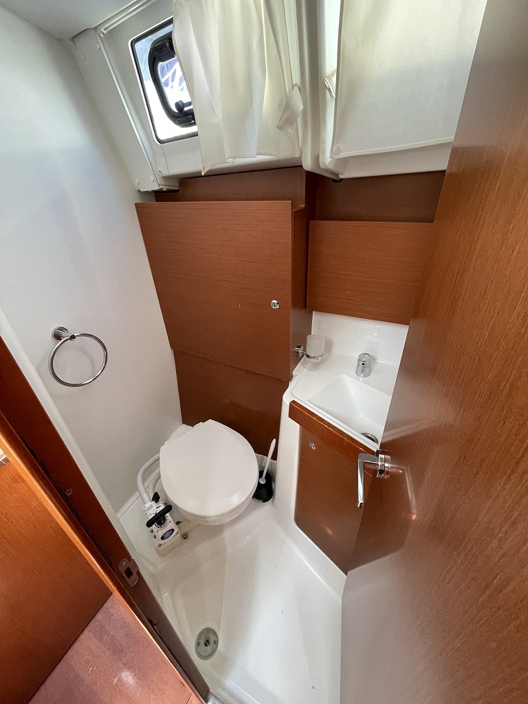 Oceanis 38 - 3 cab. — photo 15