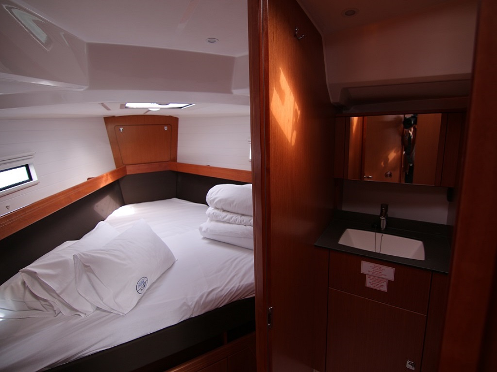 Bavaria Cruiser 41 - 3 cab. — photo 17