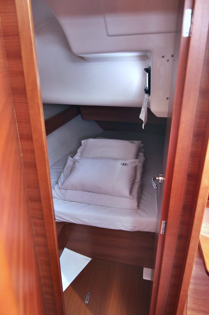 Dufour 382 GL — photo 24