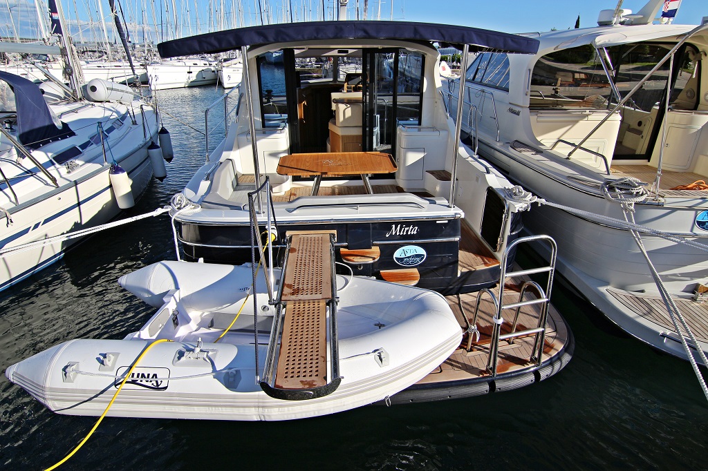 Adriana 36 — photo 3