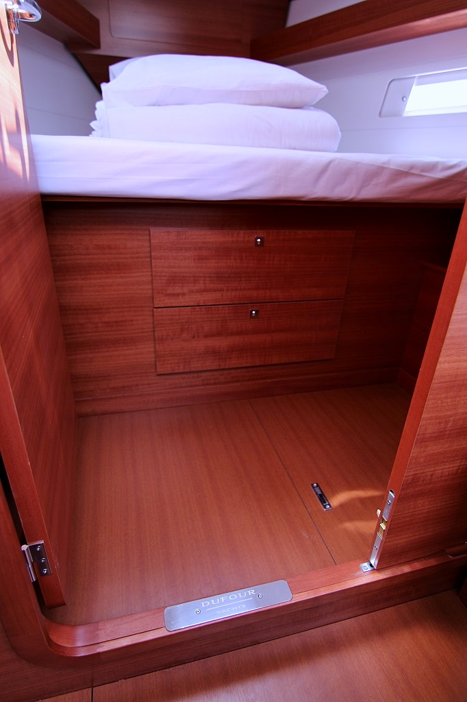 Dufour 382 GL — photo 18