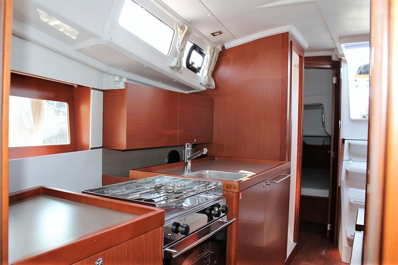 Oceanis 35 — photo 9