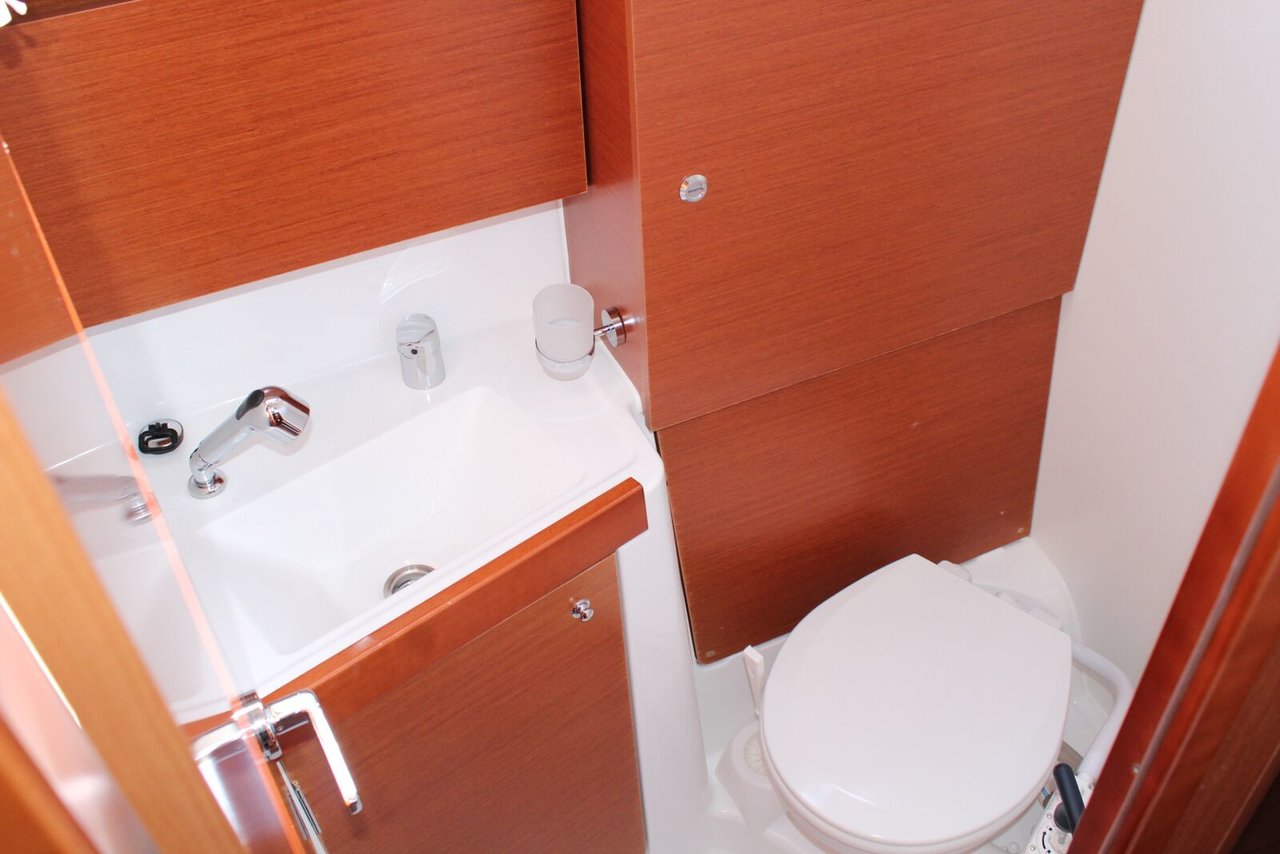 Oceanis 35 — photo 11