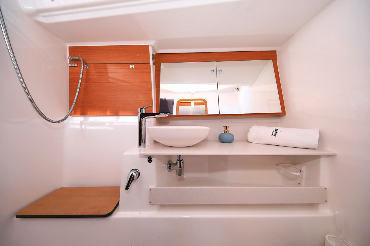 Dufour 430 - 3 cab. — photo 26