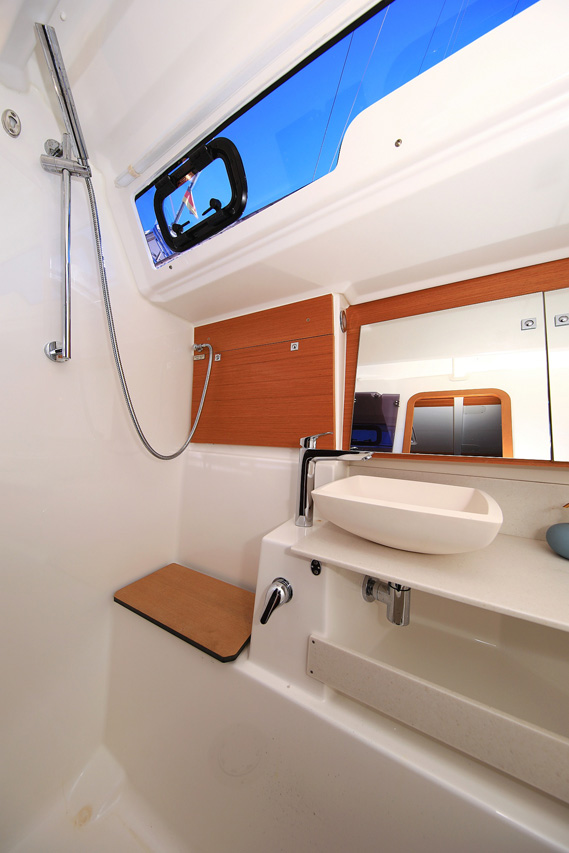 Dufour 430 - 3 cab. — photo 27