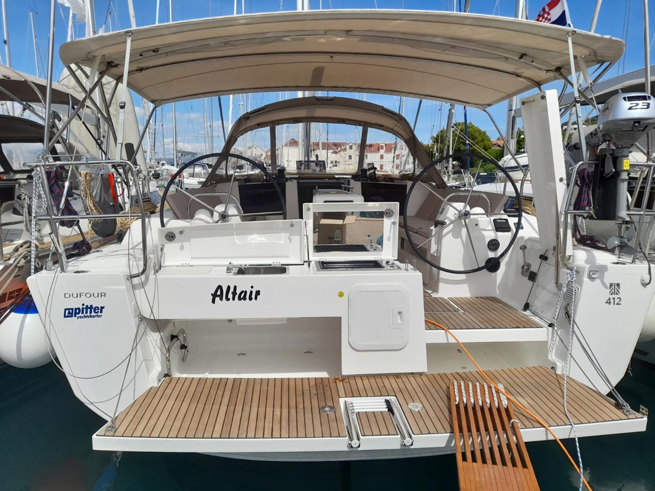 Dufour 412 — photo 1