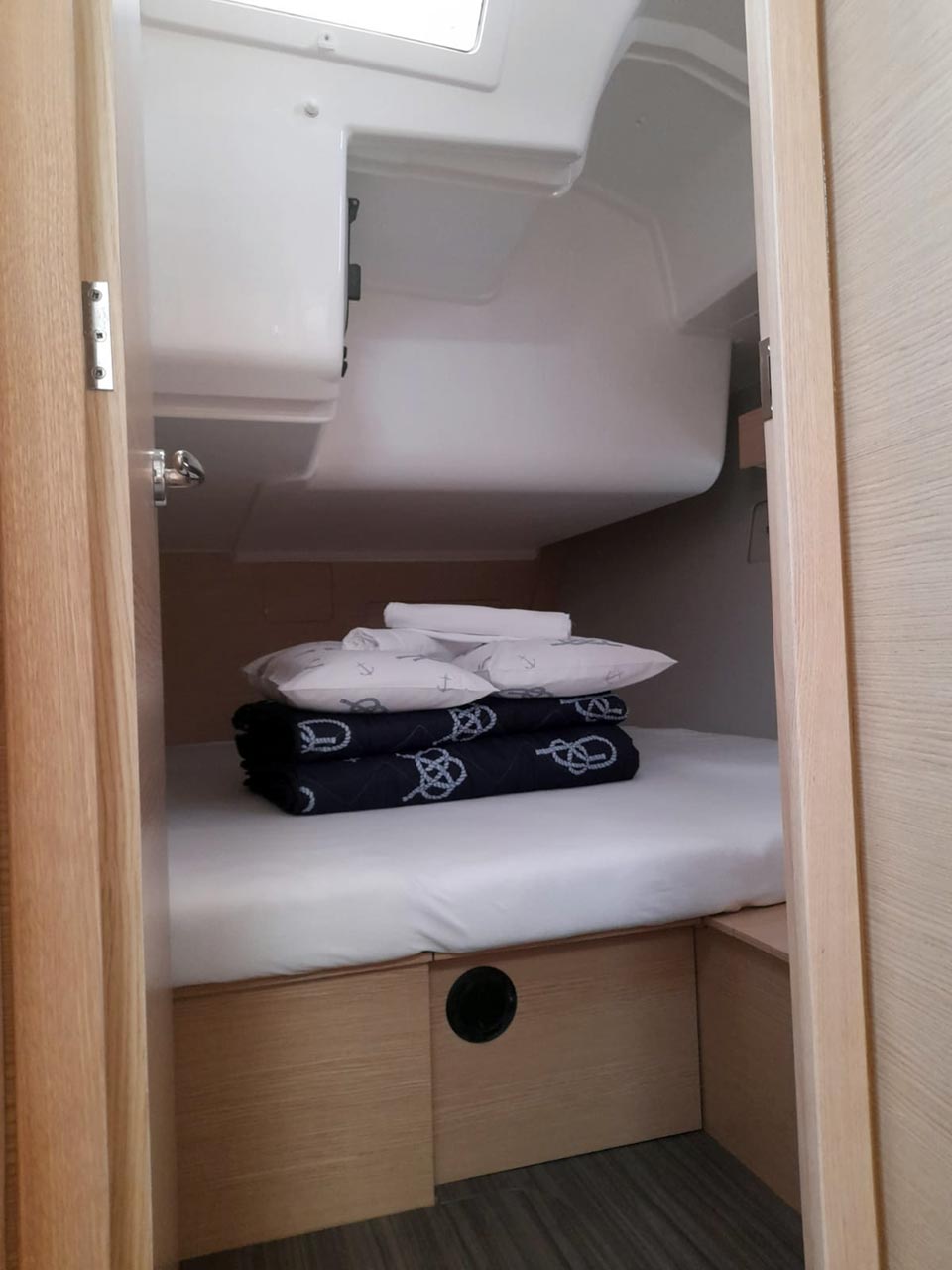 Dufour 412 — photo 11