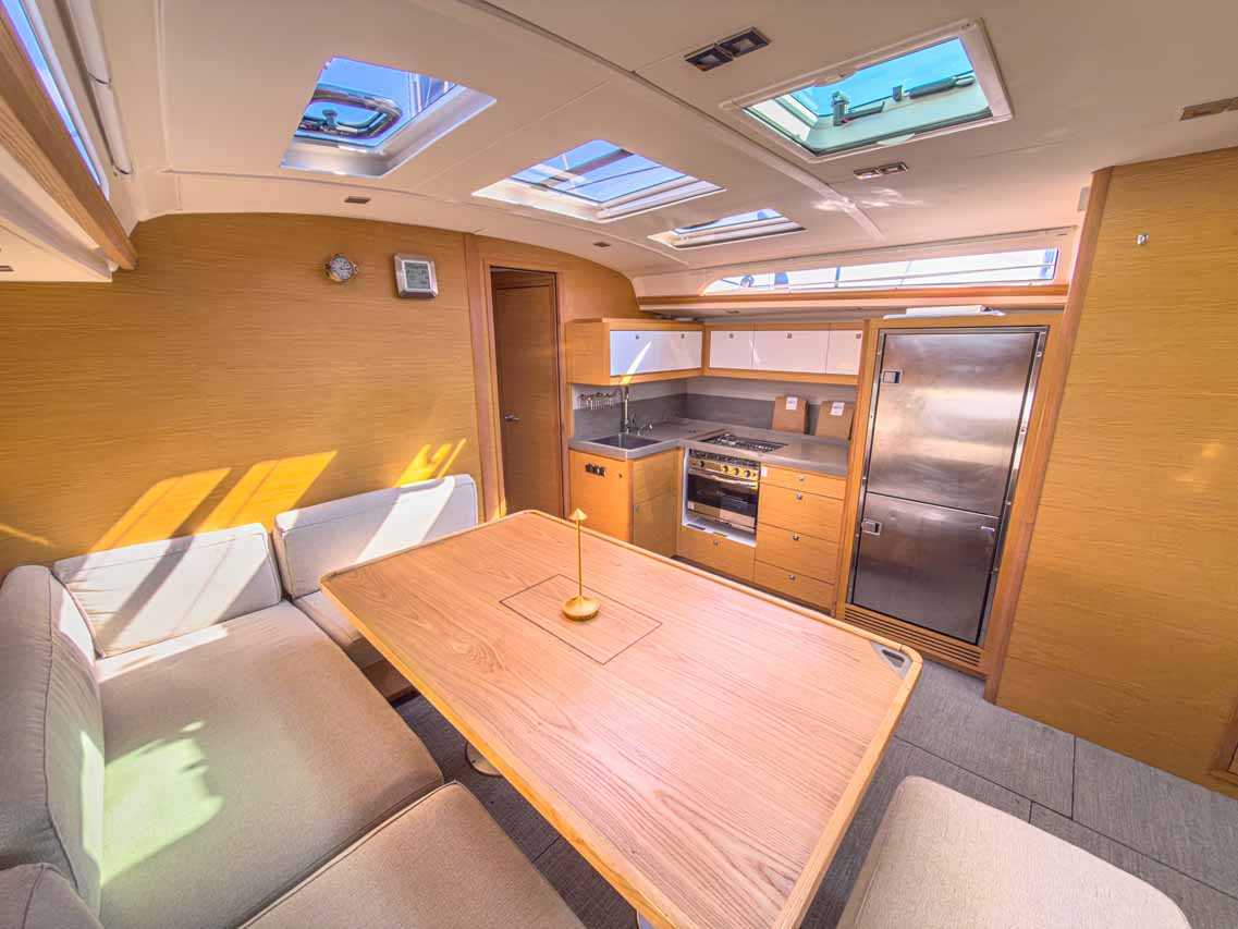 Dufour 470 performance - 4 cab. — photo 12