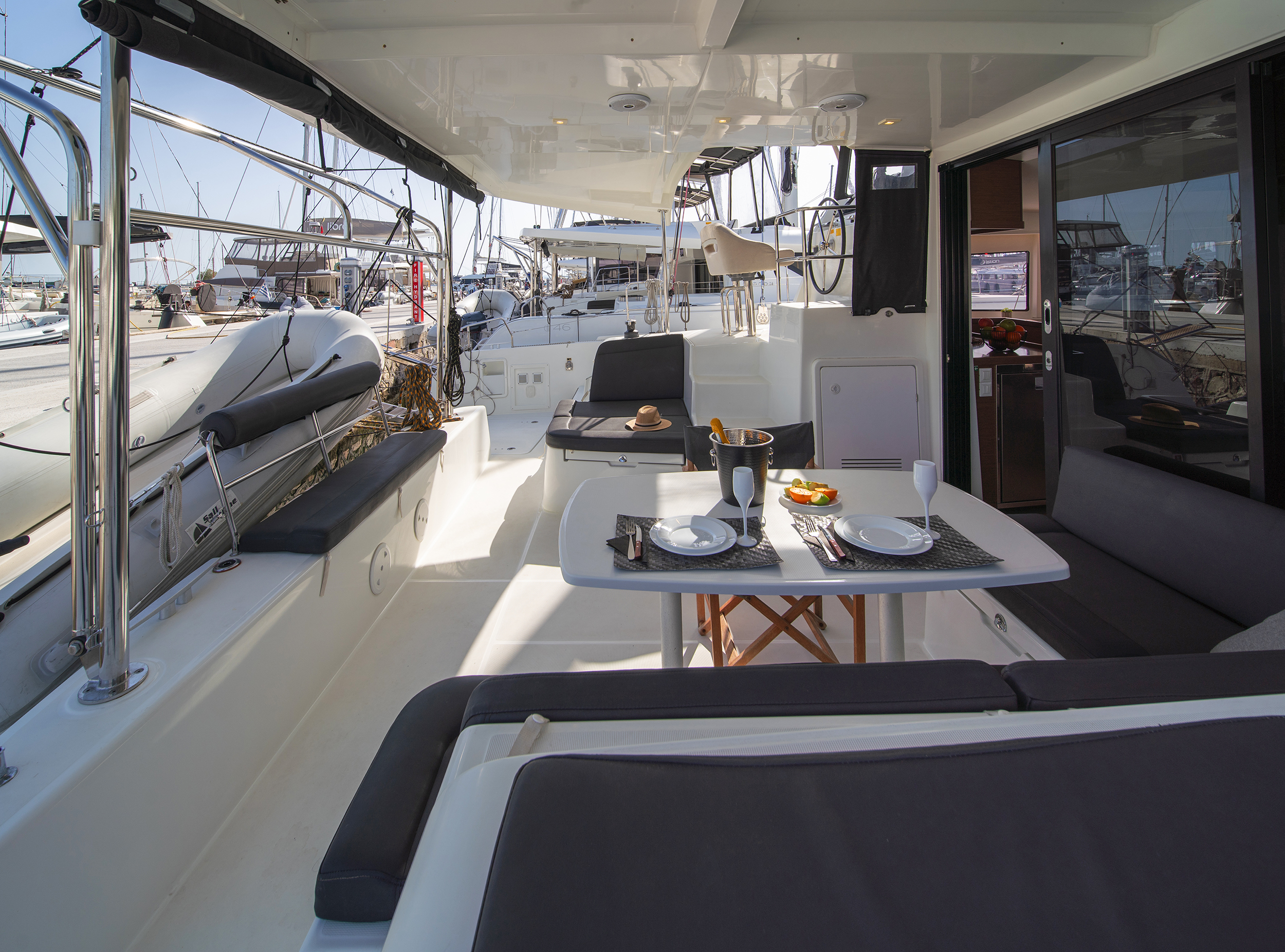 Lagoon 42 - 4 + 2 cab. — photo 6